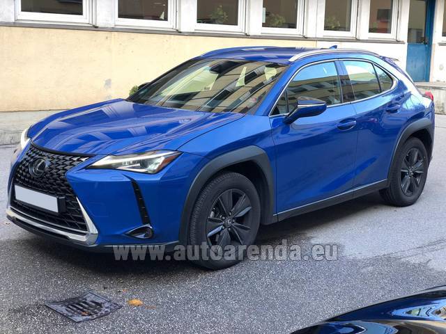 Аренда авто Lexus UX 200 во Франции
